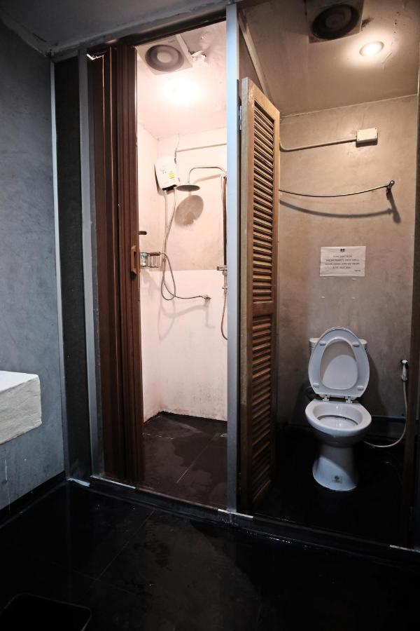The Twins Hostel Бангкок Екстер'єр фото